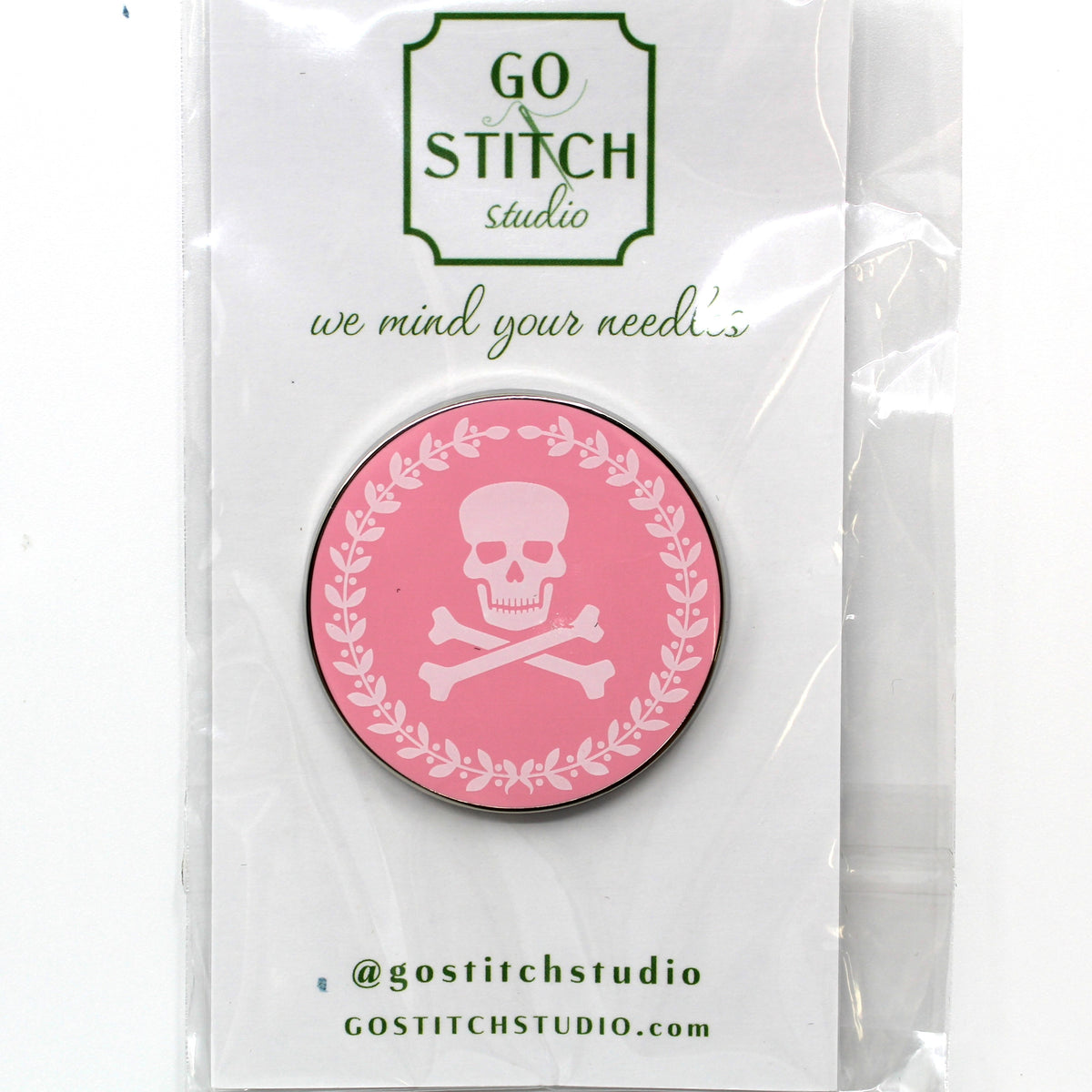 Pink Jolly Roger Skull & Crossbones Needle Minder