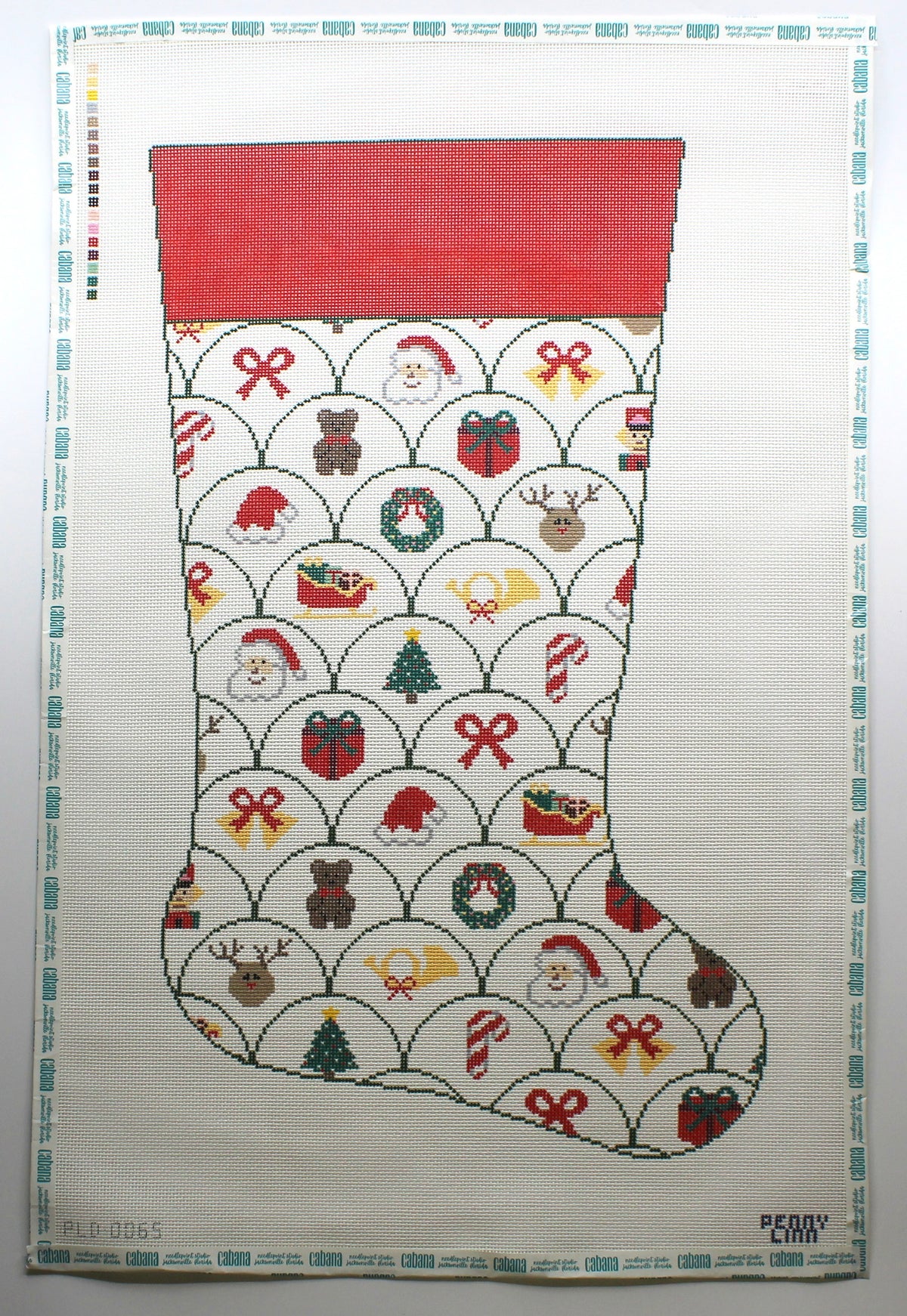 Scallop Stocking with Red Cuff