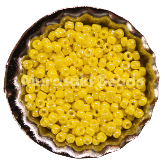 Size 11 Beads 422 Light Yellow Luster