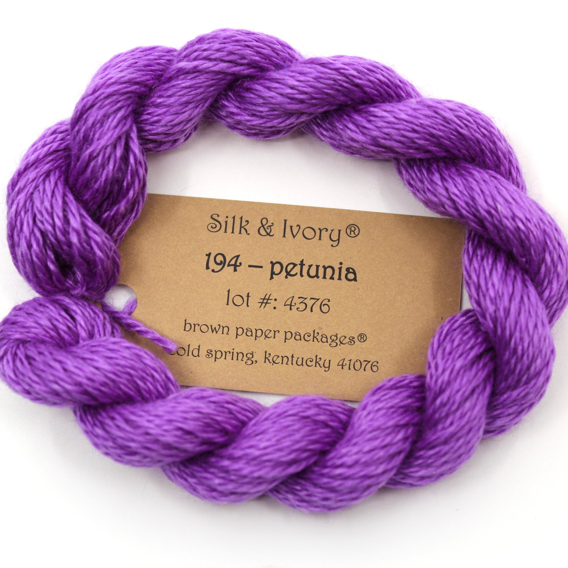 Silk & Ivory 194 Petunia