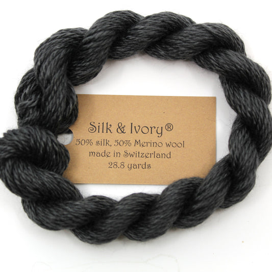 Silk & Ivory 219 Onyx