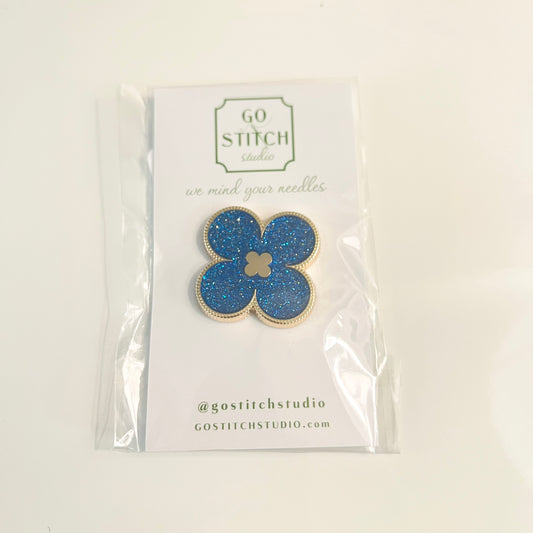 Lapis Lazuli Glitter Clover Needle Minder