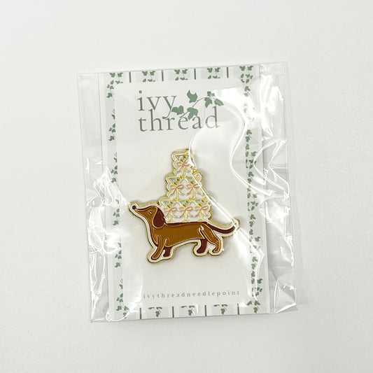 Weenies & Tinis Needle Minder