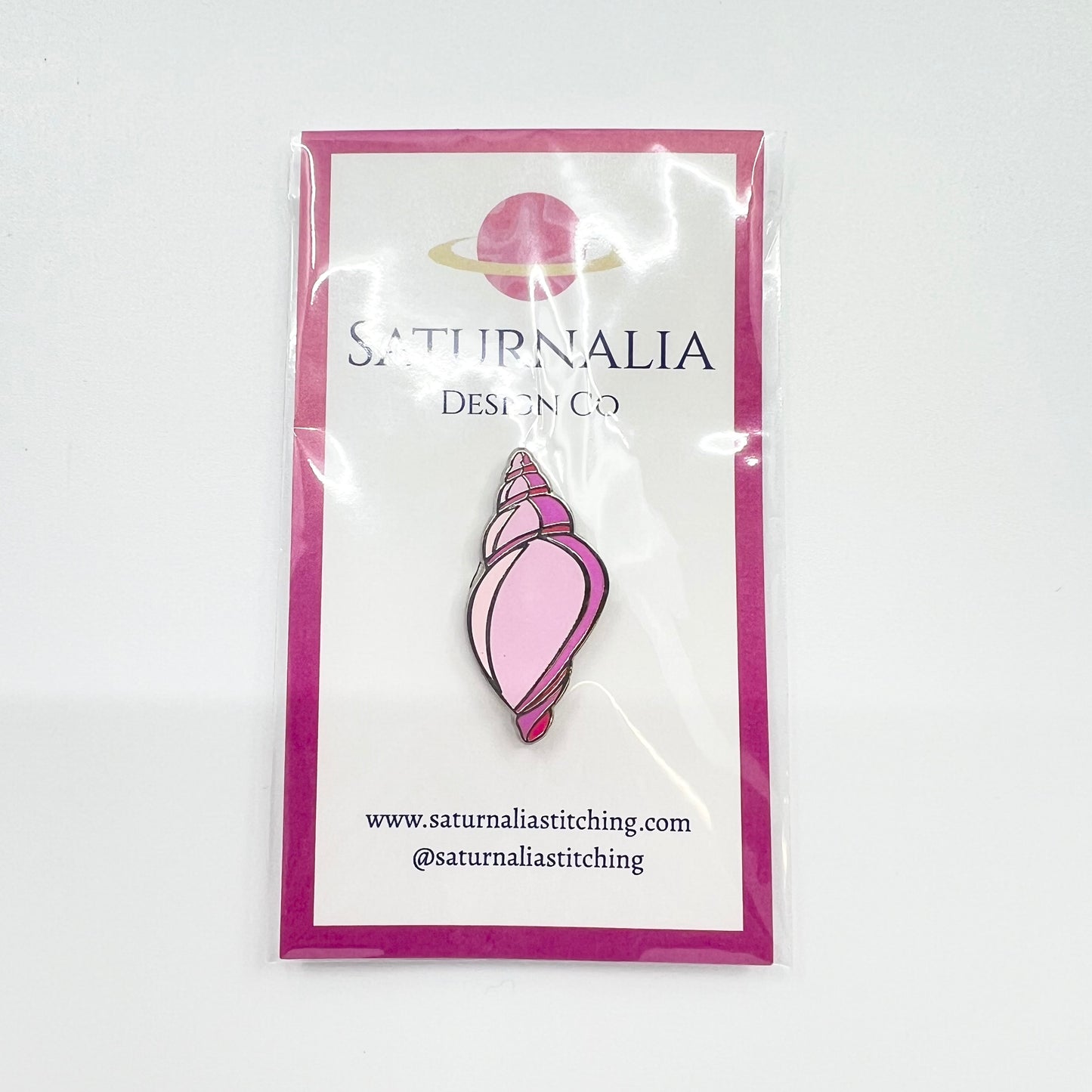 Tulip Shell Needle Minder