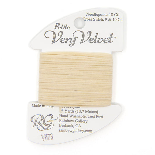 Petite Very Velvet V673 Cream